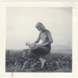 Slyvia Plath with typewriter