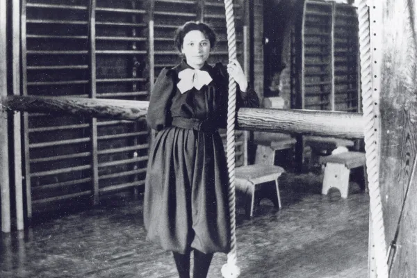 Senda Berenson with rope in gym, circa 1890's