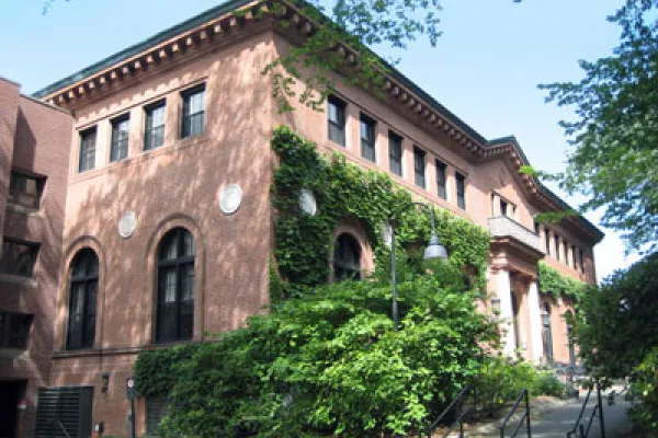 Neilson Library exterior