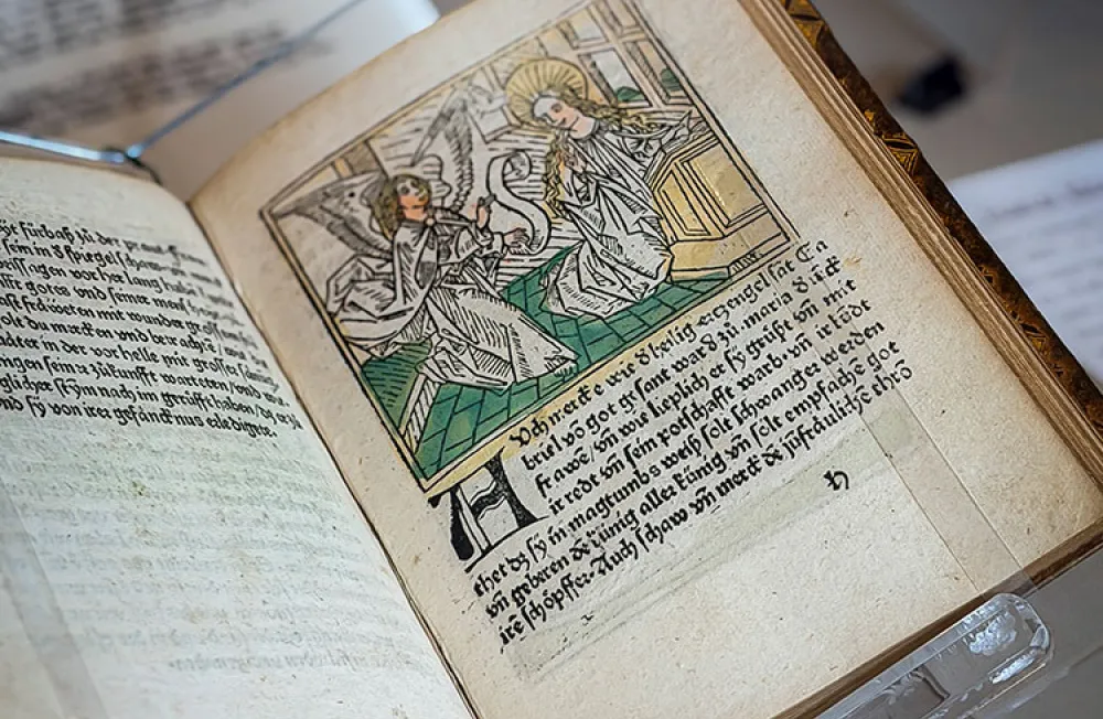 Mortimer Rare Book Collection exhibit