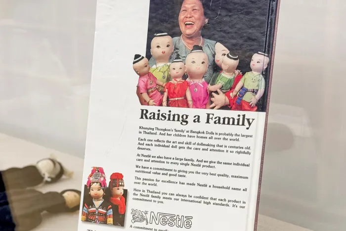 Khunying Thongkon's family of Bangkok dolls