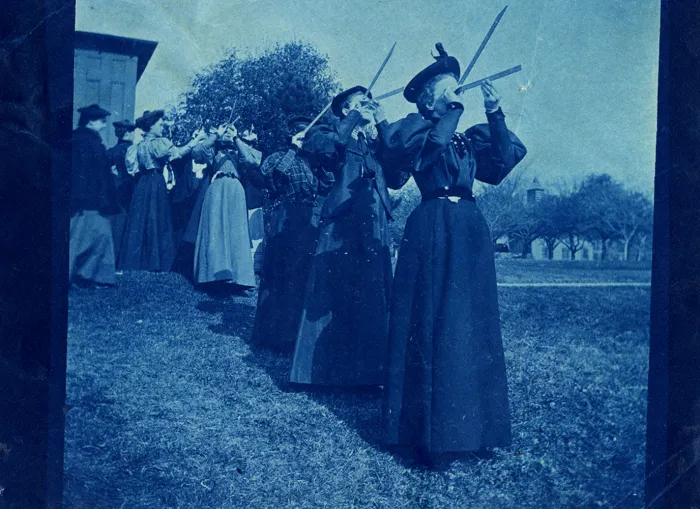 1880s Smith students taking the noon altitude in astronomy class